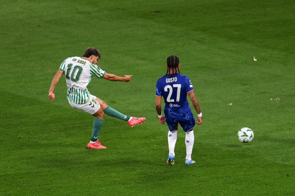 篮球CBA赛场精彩传球合集发布